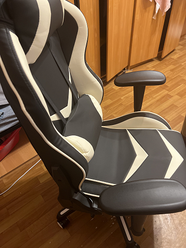 Компьютерное кресло Racer черный / красный / бежевый фото покупателя 119